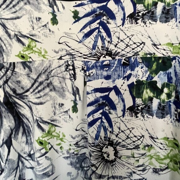 Flowy Summer Lightweight Round Neck Short Sleeve Top Blue Leaves XL - Picture 4 of 4